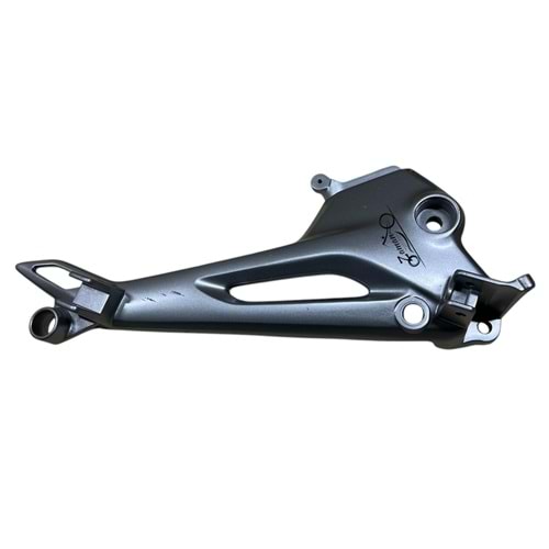 ARKA BASAMAK BRAKETİ SAG 150 CBF